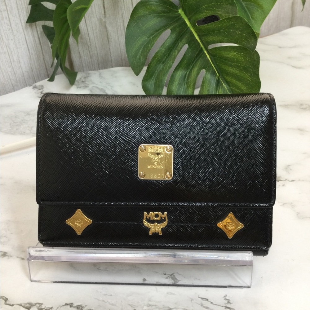 GUC MCM Black Leather Logo Plaque Wallet